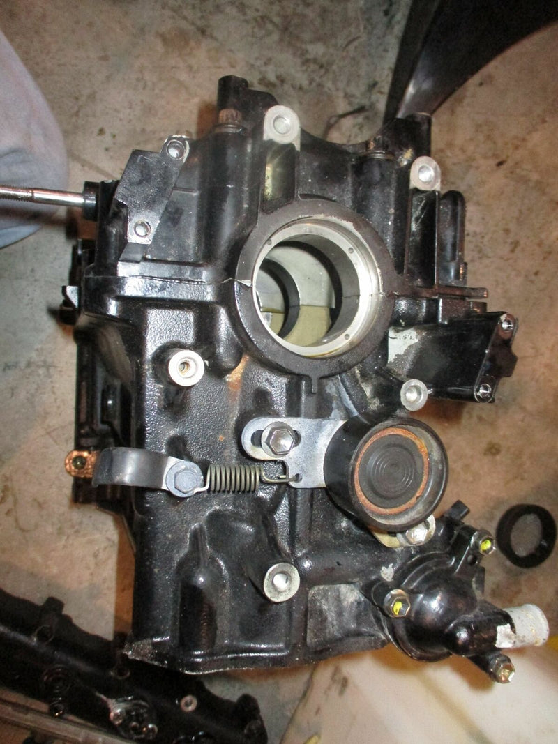 Suzuki DF70 70hp outboard crankcase block