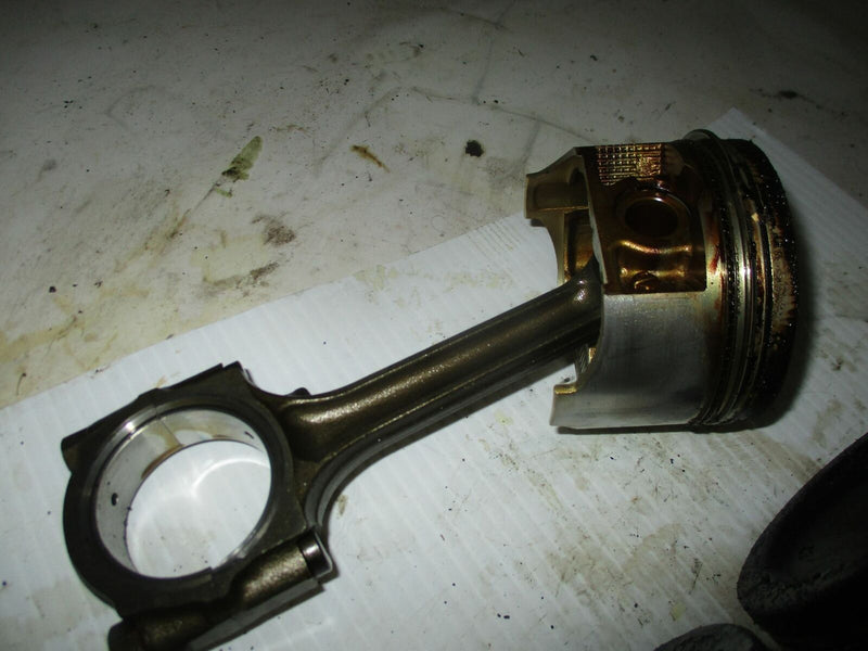 Suzuki DF115 115hp outboard piston and rod set (12100-90J01)