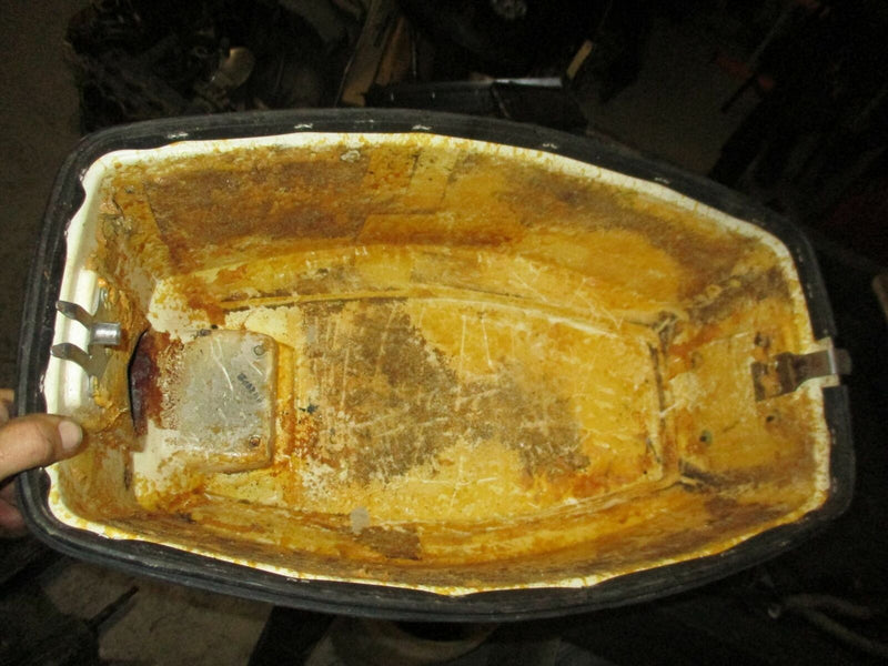 Evinrude Tracker 25hp outboard top cowling