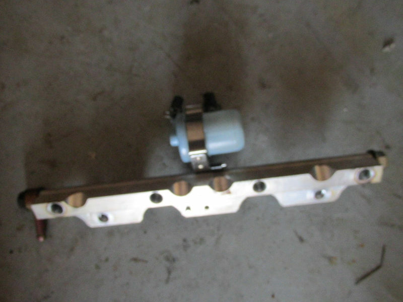 2001 Suzuki Outboard DF115 hp four stroke fuel rail 15750-90J00