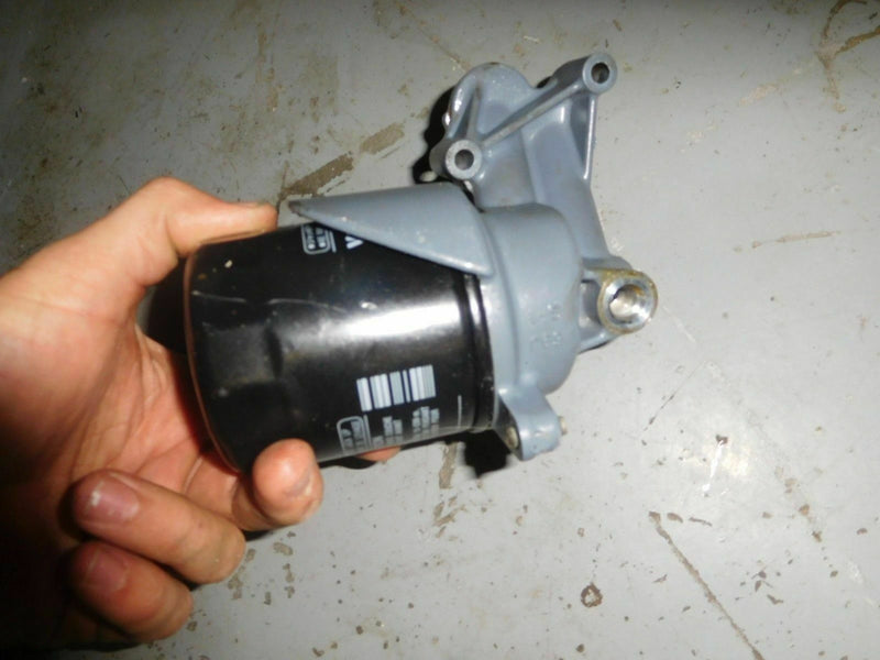 2004 Yamaha outboard 225 hp 4 stroke F225TXRC Oil Filter Connector