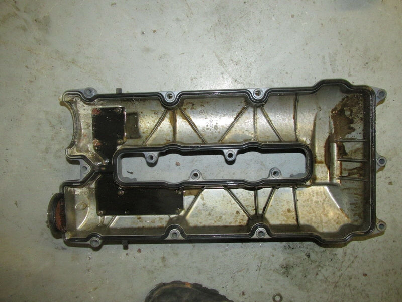 2004 Yamaha Outboard F200TXRC 4 stroke starboard camshaft cover 69J-11191-00-1S