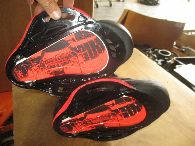 Ronix wake bindings model (Flex 8) size: 5-8 (READ DESCRIPTION)