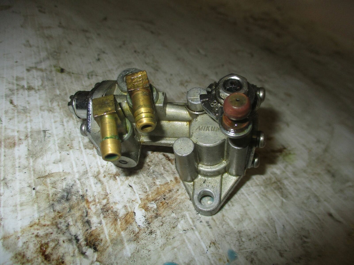 Nissan 40hp outboard oil pump (3C8090001)