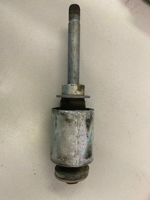 Yamaha 150hp 4 stroke outboard upper motor mounts (63P-44514-00-00)