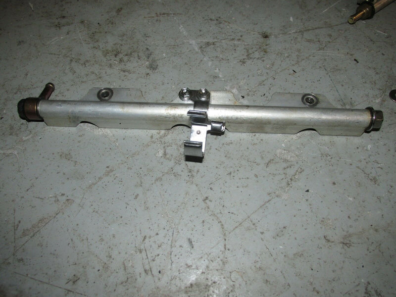 2004 Johnson outboard J90PL4SR 90hp 4 stroke fuel rail 5033537