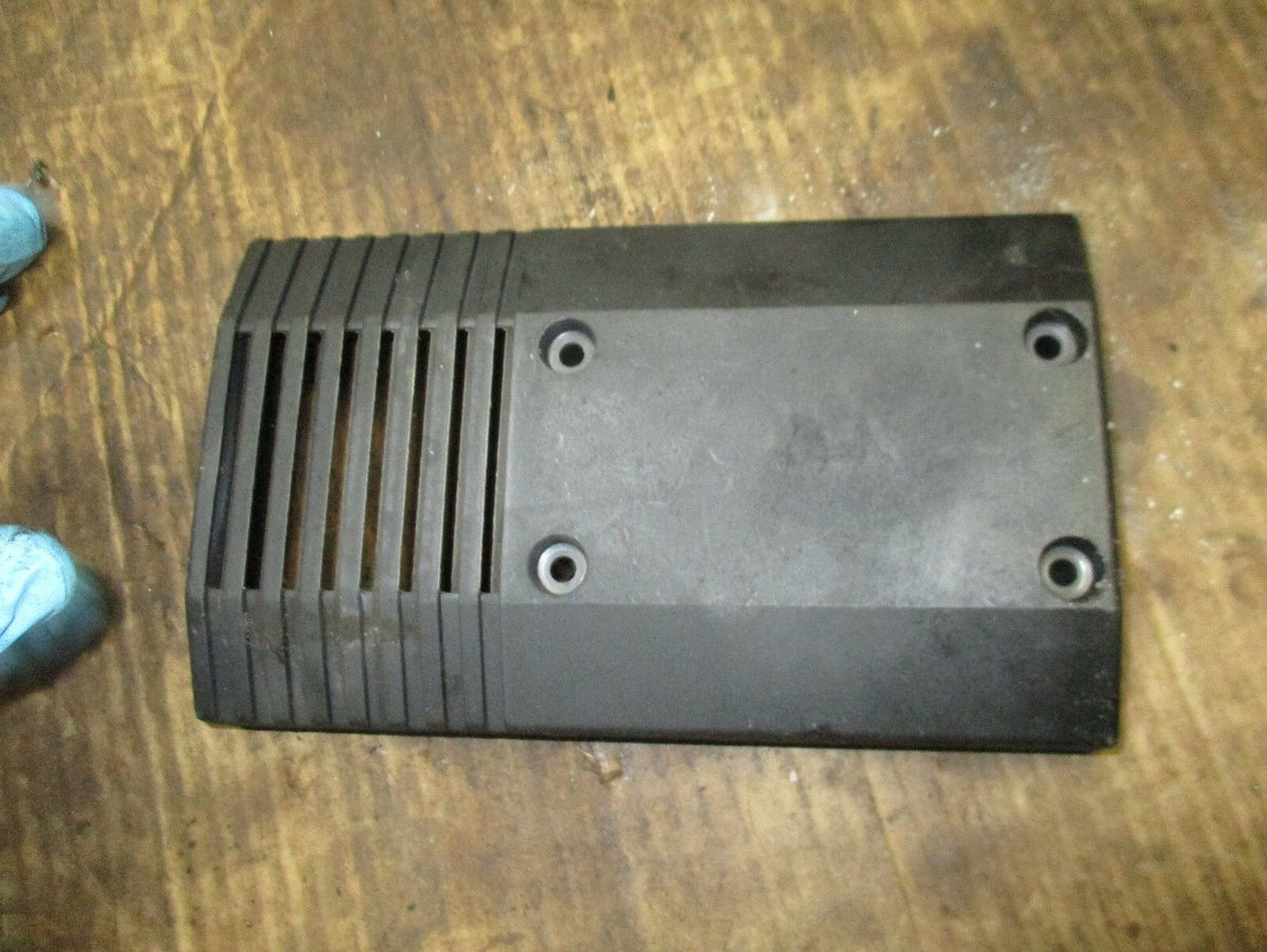 2000 Yamaha C115TXRY 2-stroke outboard 115hp rectifier regulator cover 6r3-81942