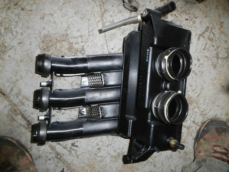 2004 Yamaha 225hp outboard 4 stroke Port intake manifold cover 69j-1444f-00-00