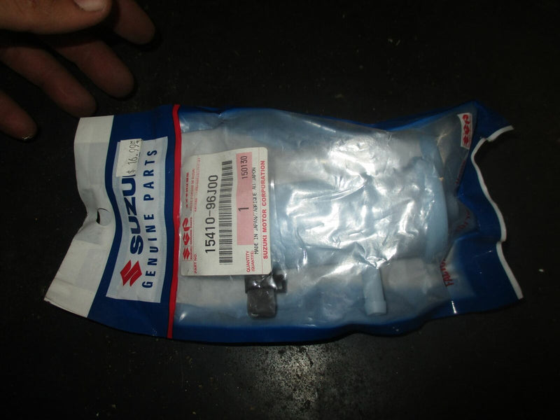 NEW OEM Suzuki outboard fuel water separator/ filter (15410-96J00)