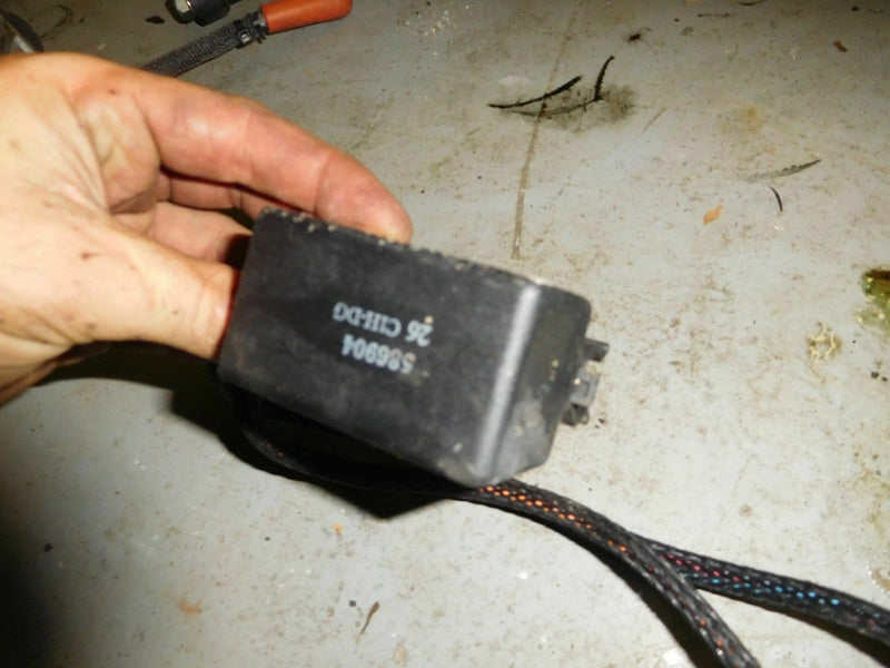 2008 evinrude e-tec 115hp outboard exhaust valve control module 586904