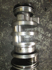 Load image into Gallery viewer, Evinrude 135 Ficht outboard crankshaft (0438930)
