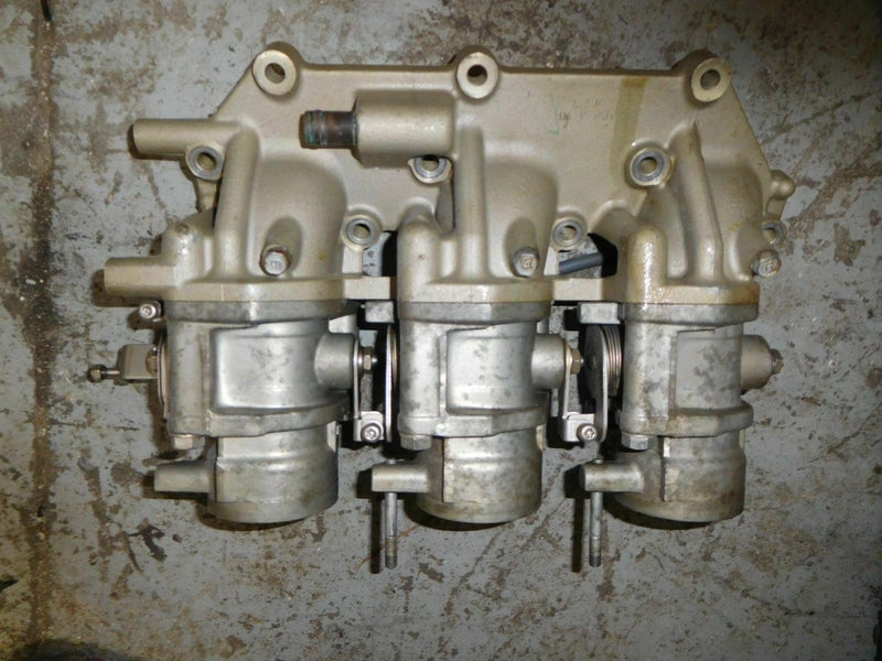 2004 Yamaha 225hp outboard 4 stroke Port intake manifold throttle body 69j-13753