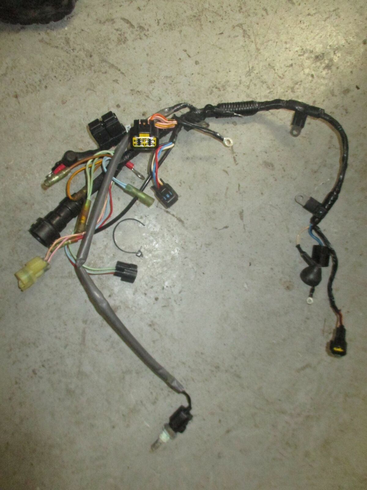 Yamaha 80hp 4 stroke outboard engine wiring harness (67F-82590-01-00)