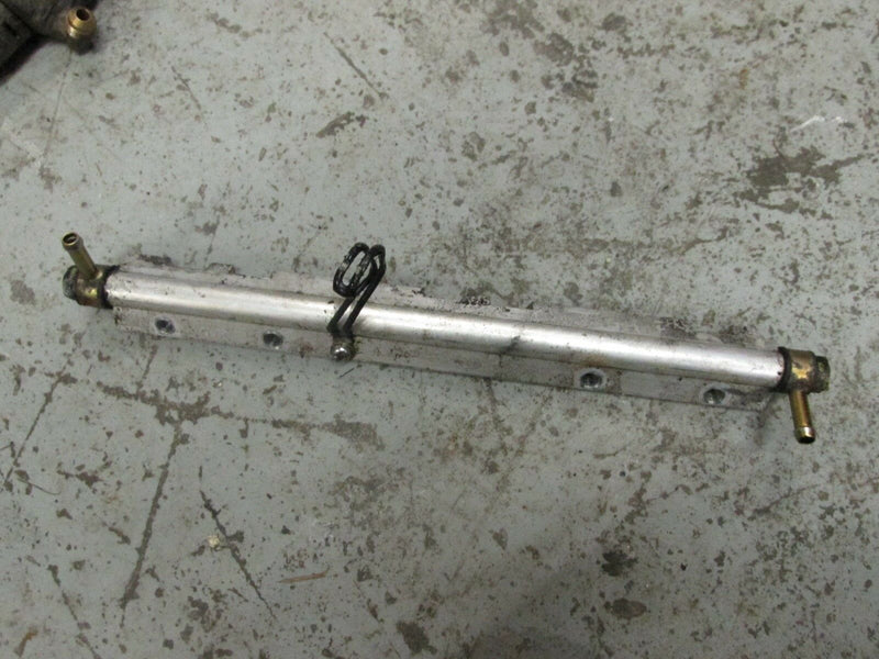 1997 Suzuki Outboard DT 225 2-stroke fuel rail 15750-92E04