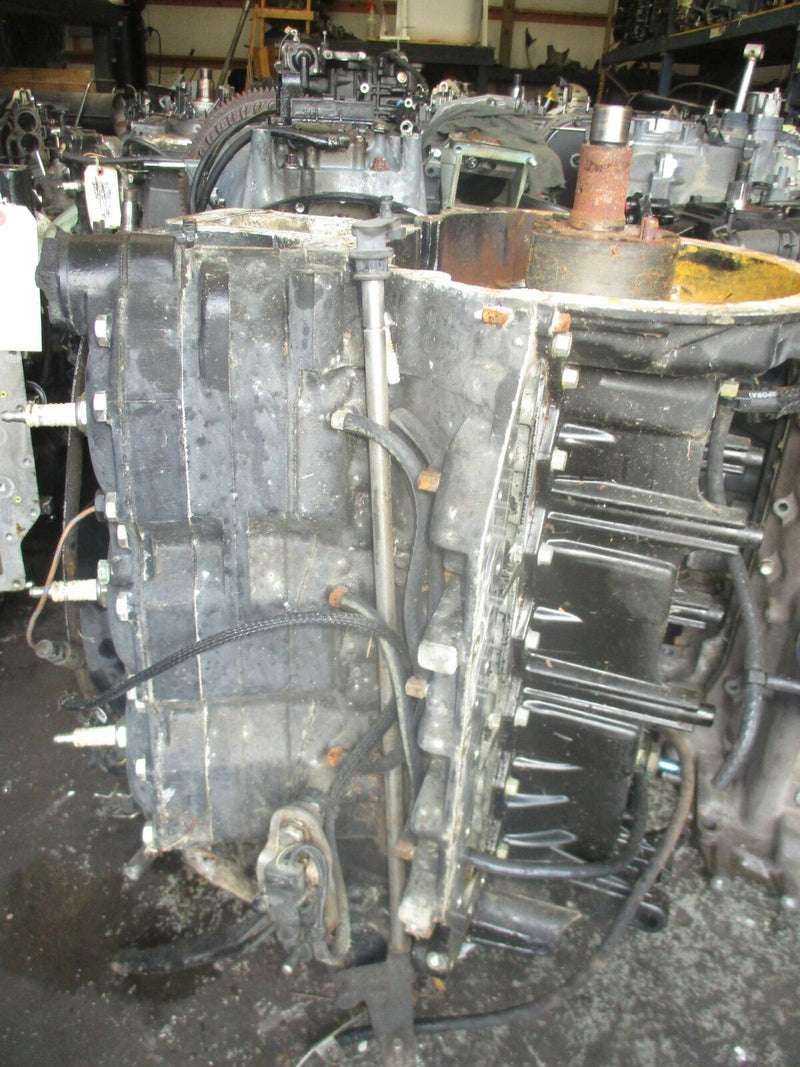 Johnson Ocean Runner 150hp outboard crankcase powerhead