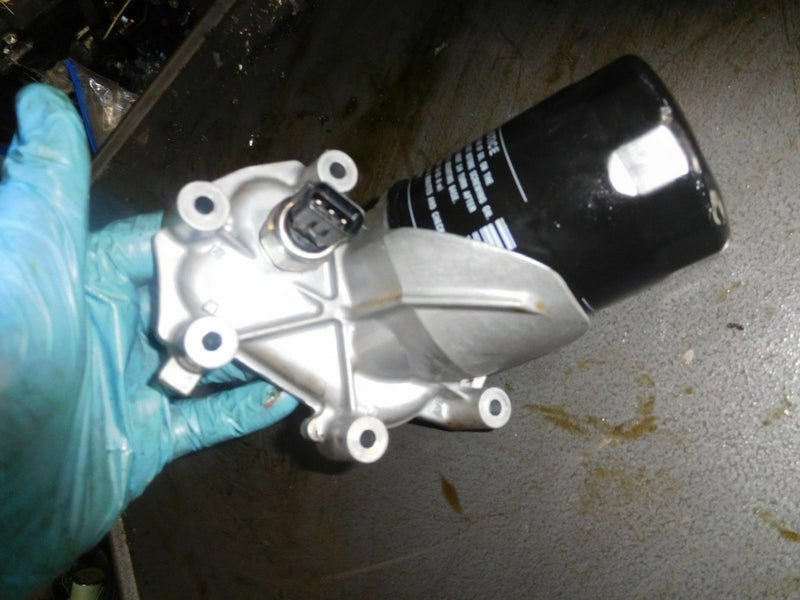 Yamaha 250 hp VMAX 4 stroke VF250LA Oil Filter Connector