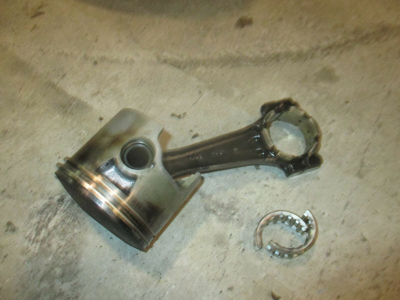2004 Evinrude Ficht E250FPXSRM Outboard Port Piston/Rod 5005021