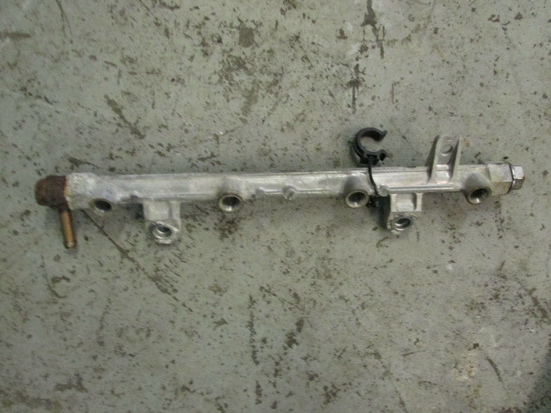 2002 Suzuki outboard DF70 4 stroke 07001F-251942 fuel rail 15751-99E00