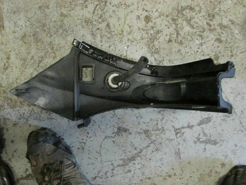 2006 Mercury outboard 275hp 4 stroke Verado front port plastic cover 885356