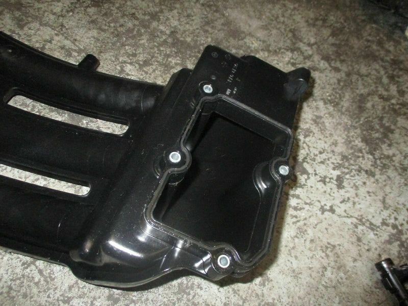 2008 Yamaha 250 hp 4-stroke Outboard port intake manifold 6p2-13642-00