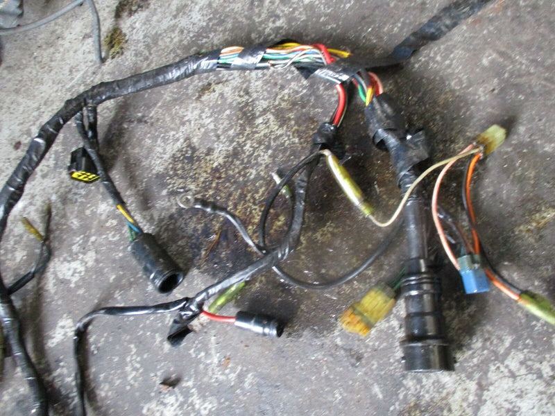 1995 Yamaha 115hp 2-stroke outboard engine wiring harness 6n7-82590-14