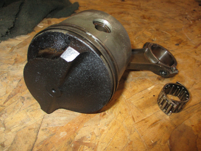 Johnson VRO 150hp 2 stroke outboard piston and rod (393924)