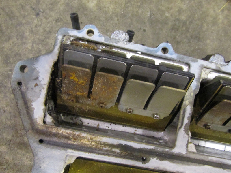 Yamaha 115hp 2 stroke outboard intake manifold and reeds