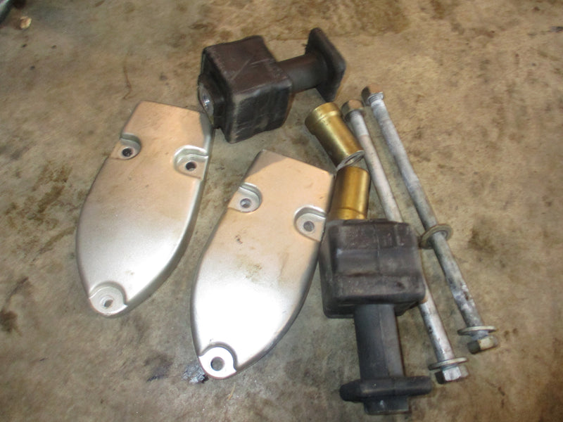 Honda BF90A 90hp 4 stroke outboard lower mount set (50155-ZW1-000)