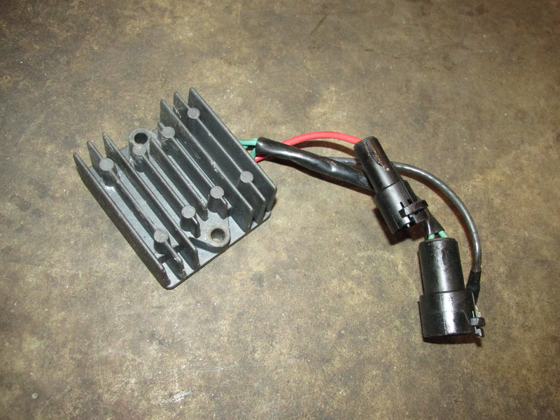 Yamaha 115hp 2 stroke outboard rectifier regulator (6R3-81960-10)