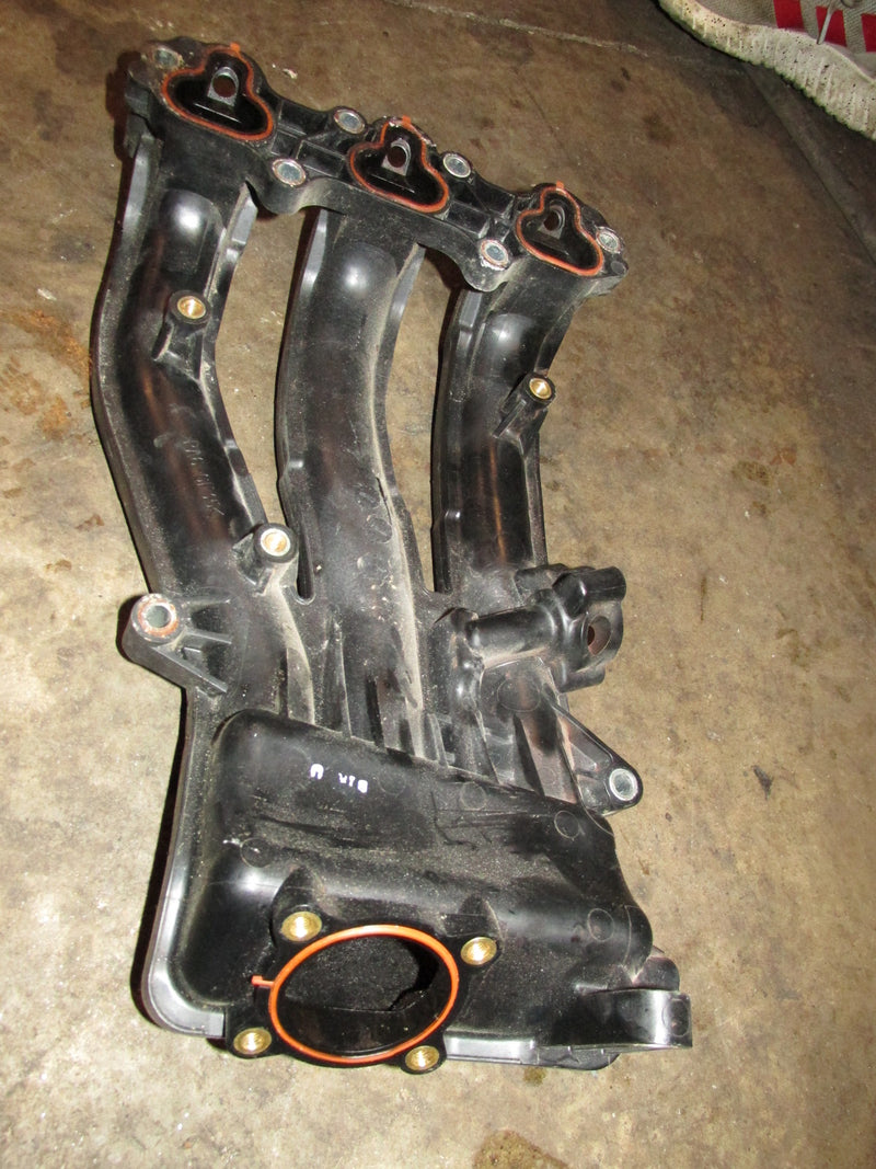 Suzuki DF50A 50hp outboard intake manifold (13110-88L00)