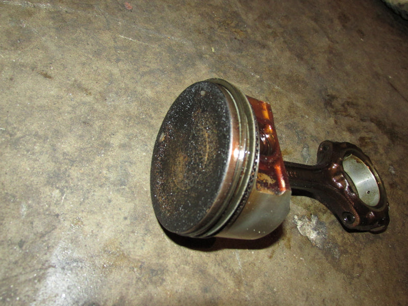 Suzuki DF50A 50hp 4 stroke outboard piston and rod (12111-88L00)