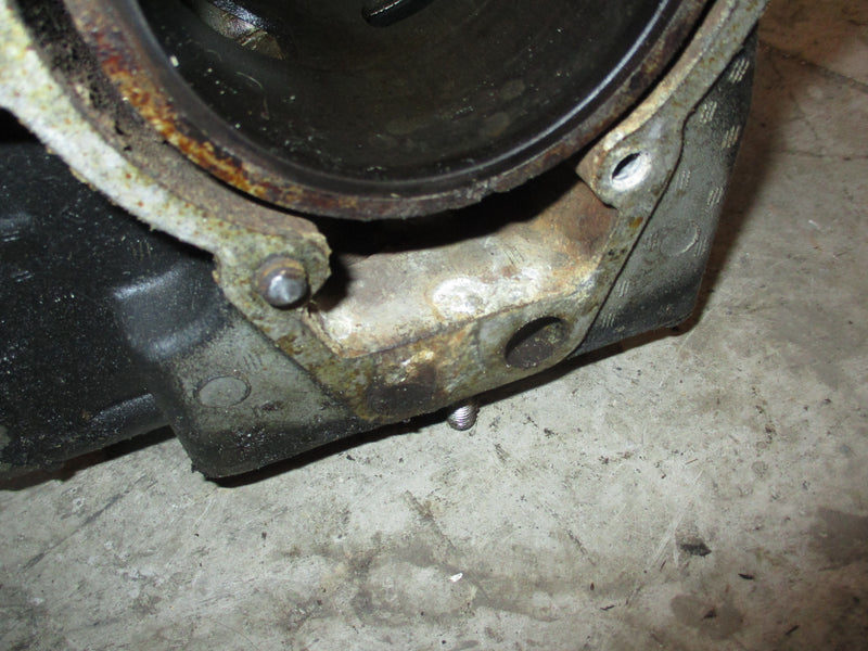 Evinrude 40hp 2 stroke outboard crankcase block