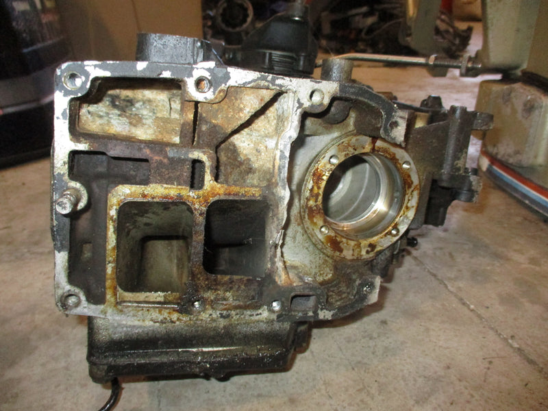 Evinrude 40hp 2 stroke outboard crankcase block