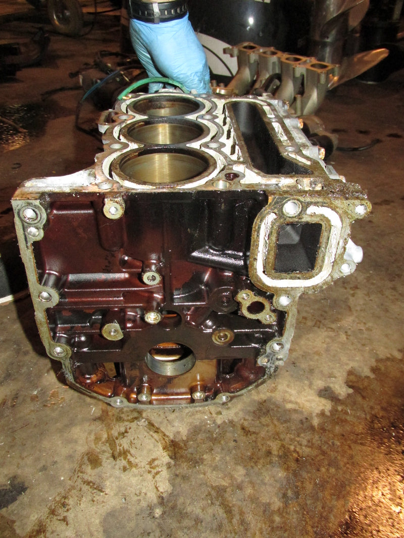 Suzuki DF50A 50hp 4 stroke outboard crankcase block (11301-88L00)