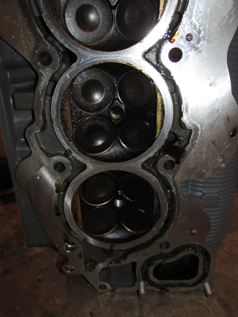 Yamaha 350hp 4 stroke outboard starboard cylinder head