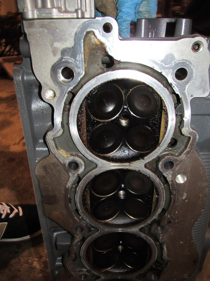 Yamaha 350hp 4 stroke outboard starboard cylinder head