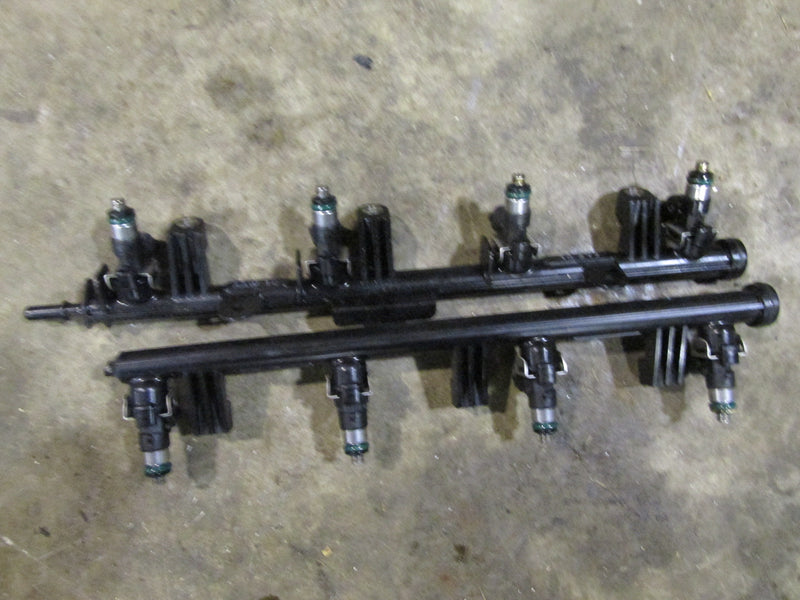 Yamaha 350hp 4 stroke outboard fuel rail and injector set
