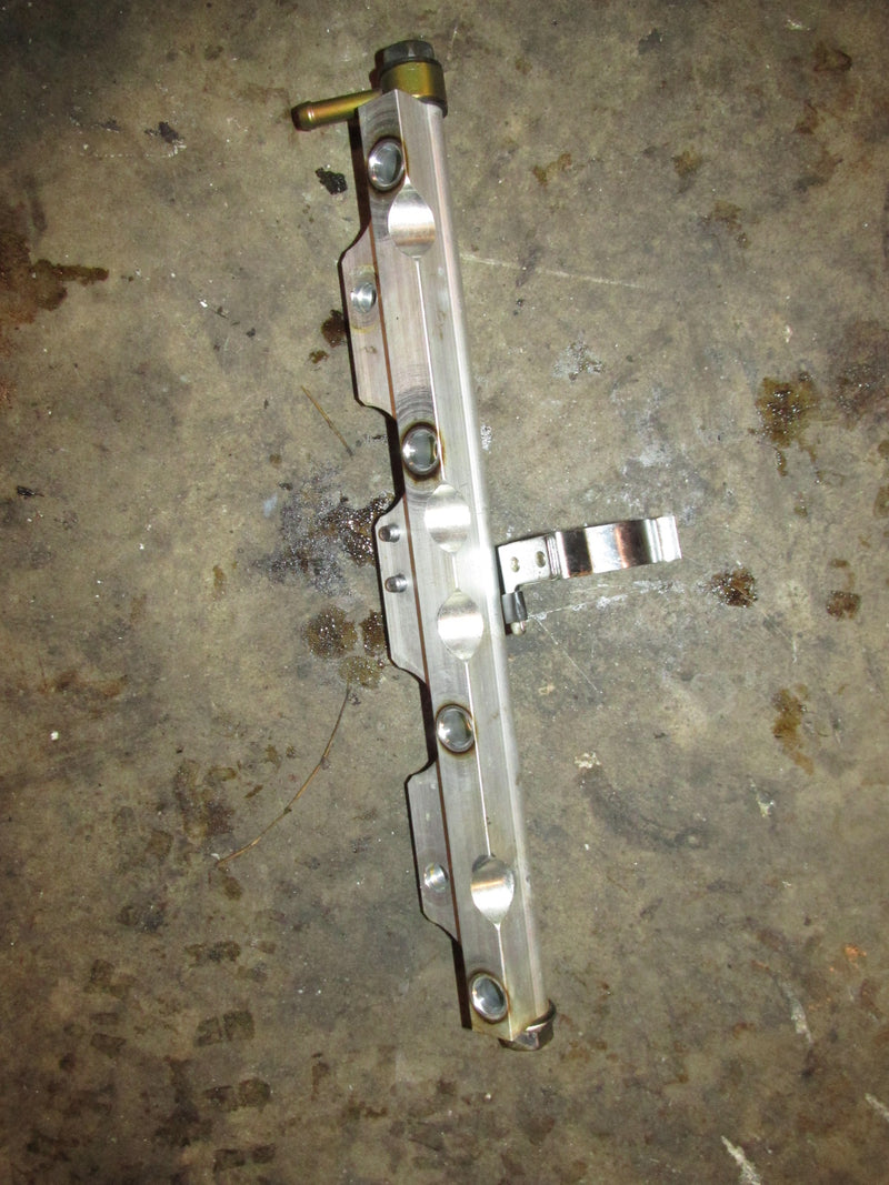 Suzuki DF115hp 4 stroke outboard fuel rail