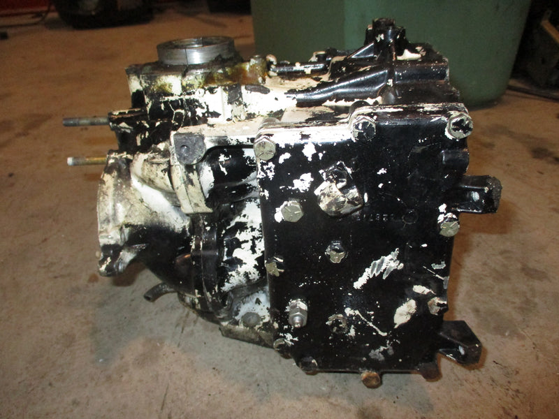 Johnson Seahorse 35hp 2 stroke outboard crankcase block