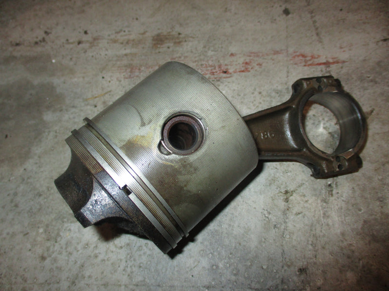 Evinrude 25hp 2 stroke outboard piston and rod (392621)