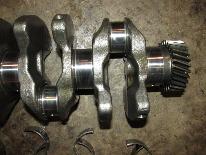 Suzuki DF90 90hp outboard crankshaft (12220-90J01)