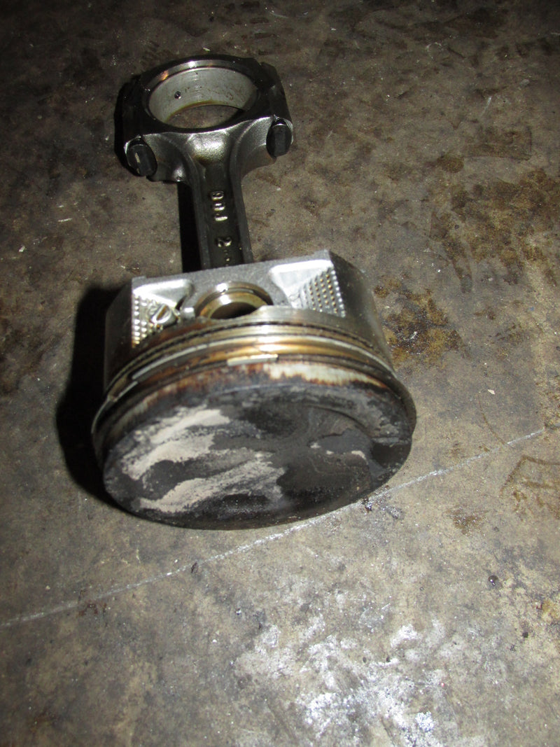 Suzuki DF90 90hp outboard piston and rod