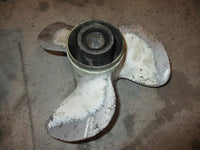 Load image into Gallery viewer, Mariner 30hp 2 stroke outboard aluminum propeller (9 7/8 x 11 1/2)
