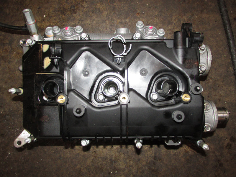 Yamaha 250hp VMAX SHO outboard starboard cylinder head