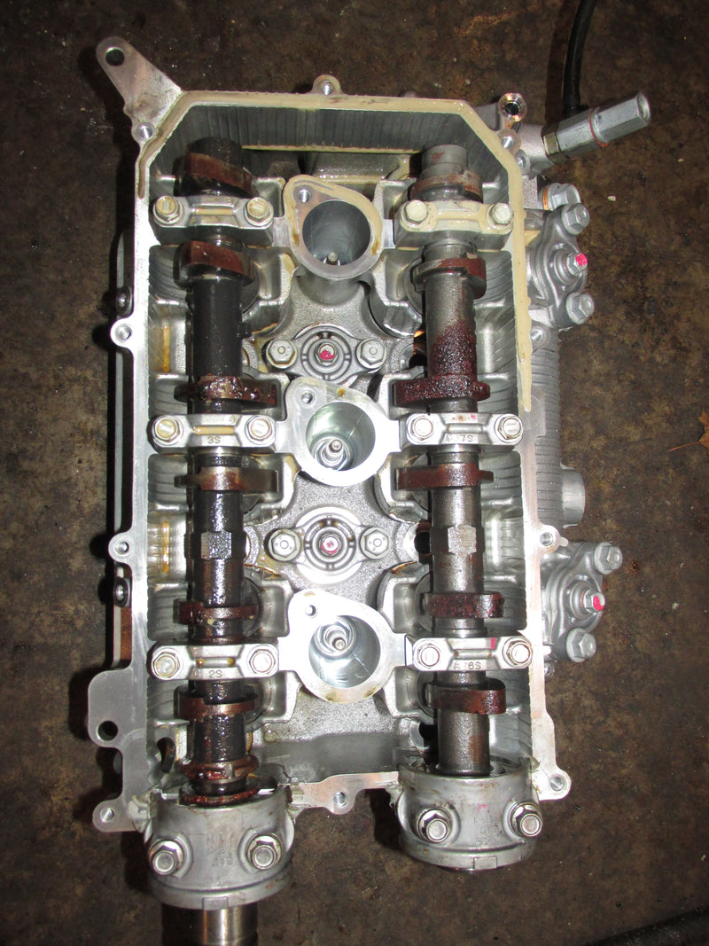Yamaha 250hp VMAX SHO outboard starboard cylinder head