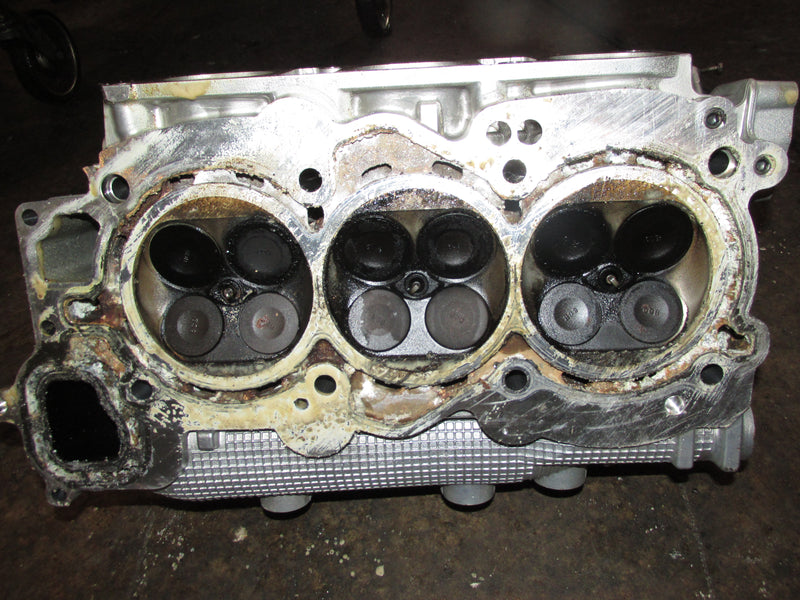 Yamaha 250hp VMAX SHO outboard starboard cylinder head