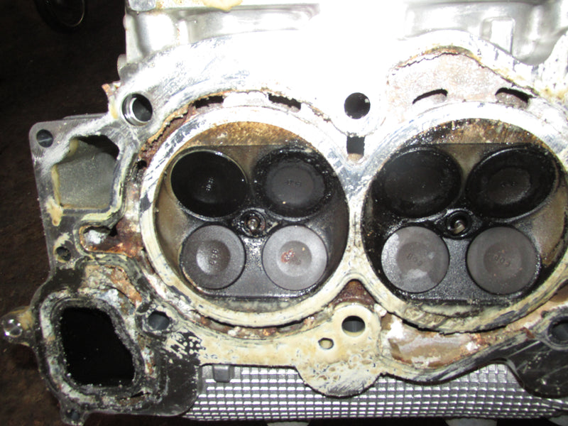 Yamaha 250hp VMAX SHO outboard starboard cylinder head