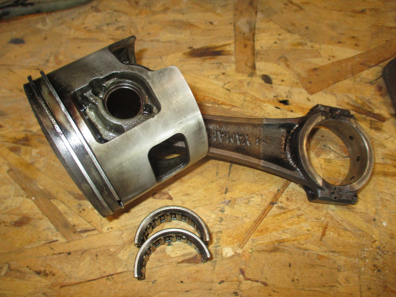 Yamaha 115hp 2 stroke outboard starboard piston and rod (6R5-01)