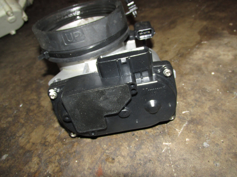 Yamaha 250hp VMAX SHO outboard throttle body (6CB-13751-00-00)