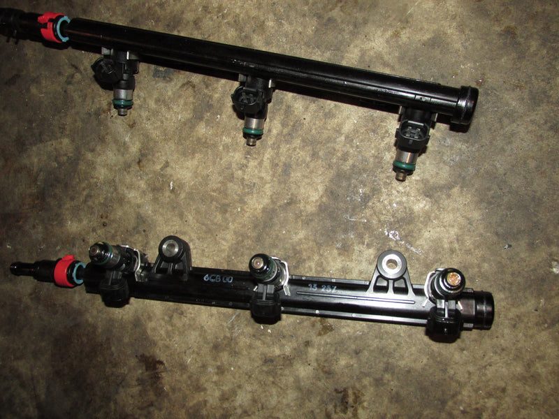 Yamaha 250hp VMAX SHO outboard Fuel rail and injector set